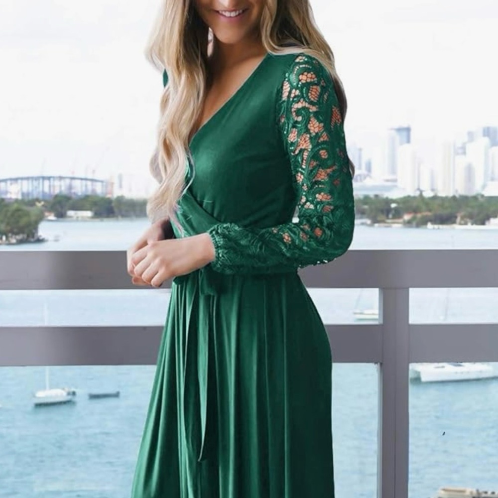 Nearly new (worn once) emerald green maternity and non-maternity dress